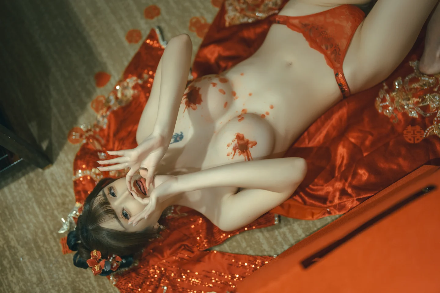 鹿八岁baby - No.112 新婚小故事 [108P,1V-2.95GB] tg@simisebaisi 【丝足阁】091.webp